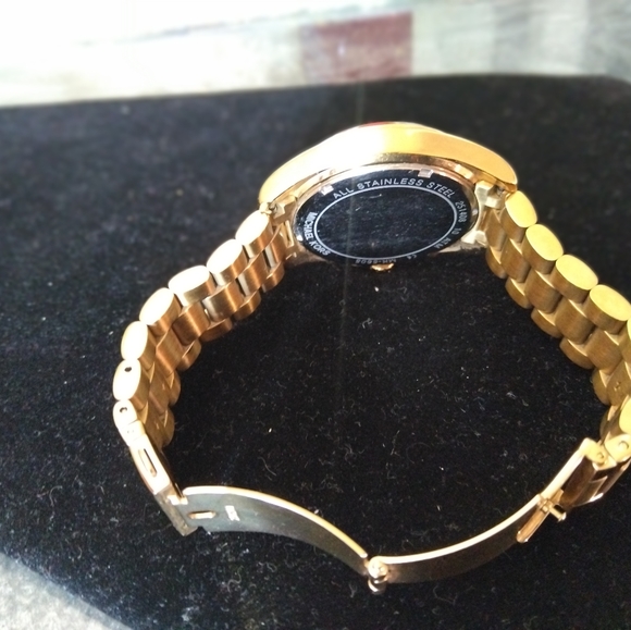 Michael kors watch - Picture 6 of 6